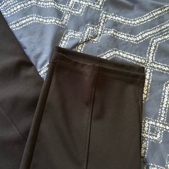 Black pants - Picture 2 of 5